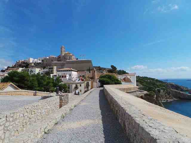 Pourquoi aller à Ibiza ?