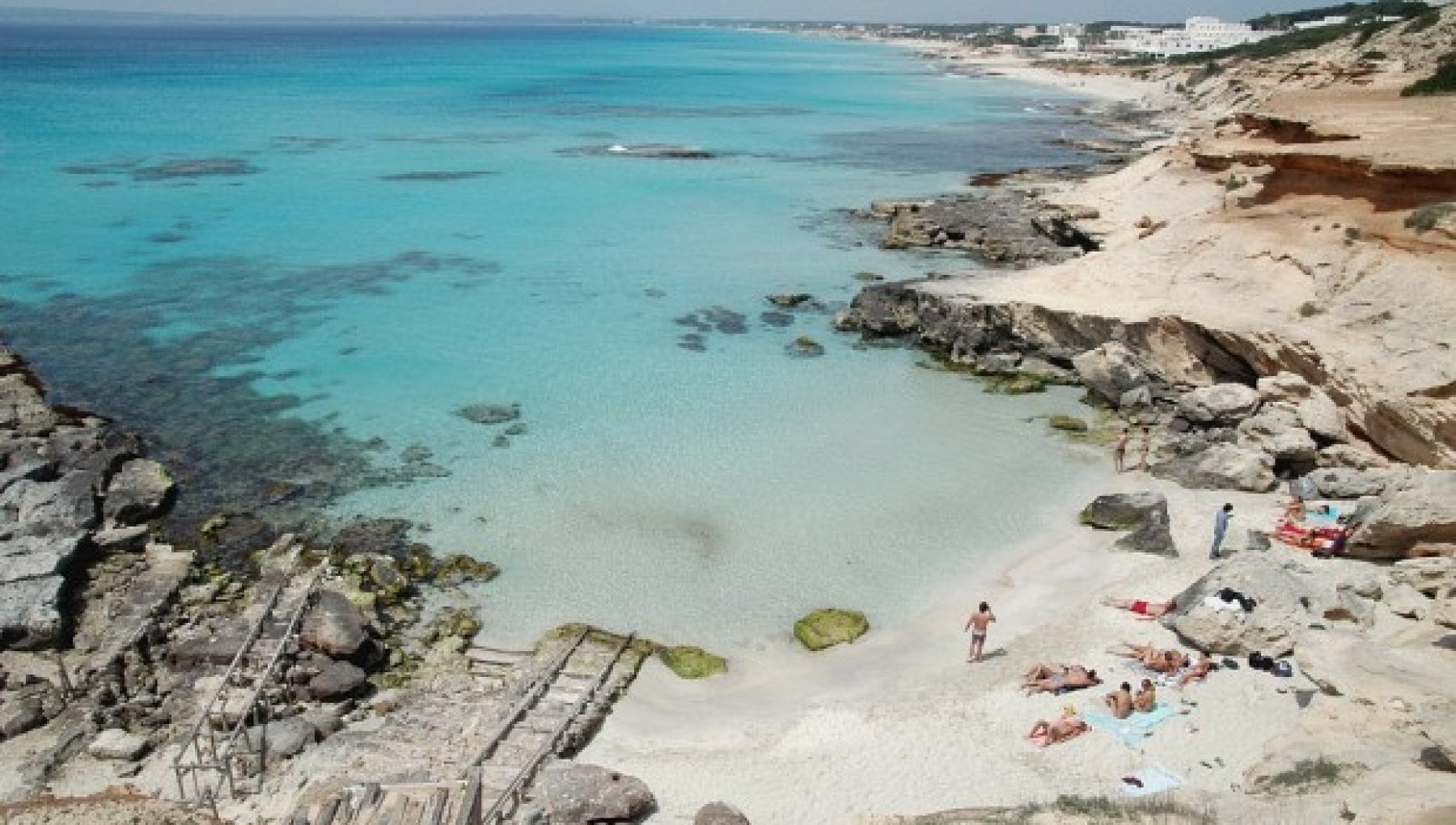 Vacances, pour l&rsquo;été de l&rsquo;ère covid, les Romains rêvent de destinations exotiques mais réservent en Grèce et en Espagne