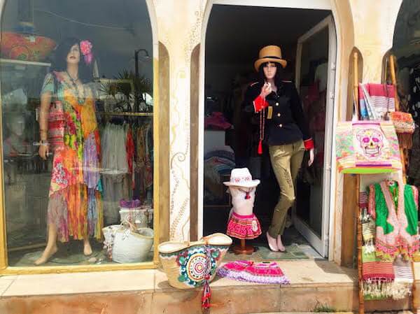 La Boutique Dora Herbst une légende à Ibiza.
