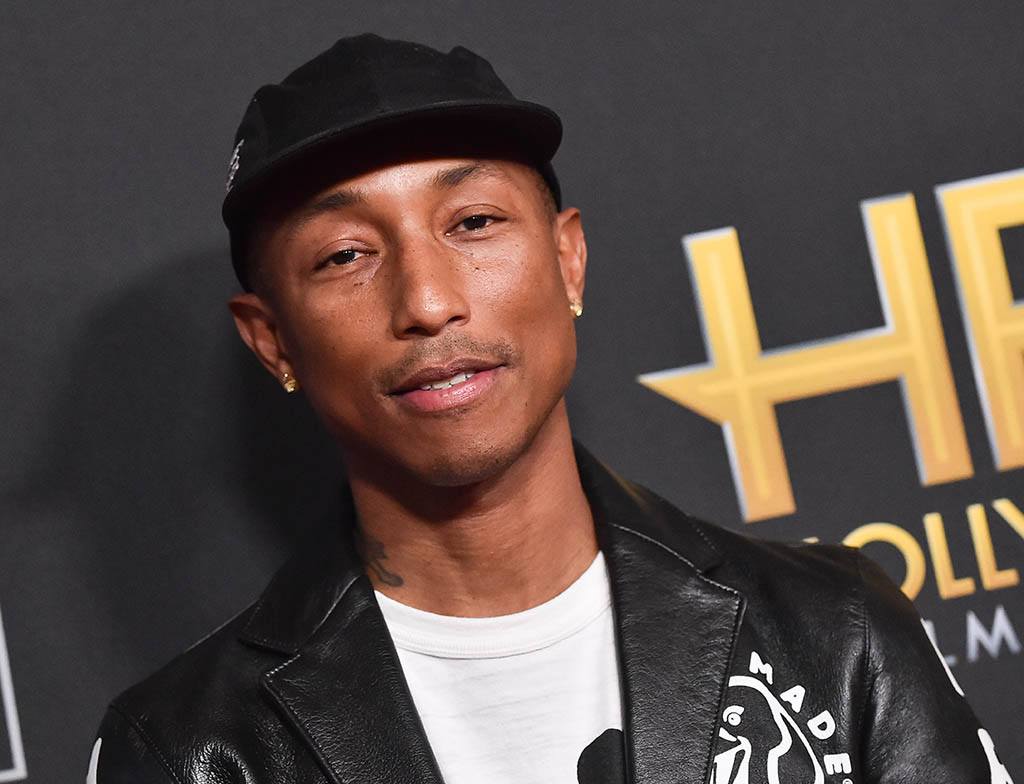 IBIZA – Happé par la Vague “Happy” de Pharrell Williams"